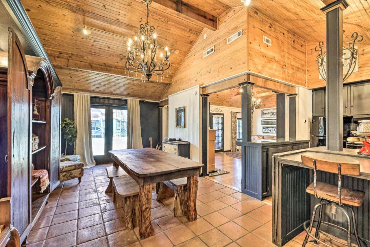 Eclectic Osage Cottage In Historic District Eureka Springs Exteriör bild