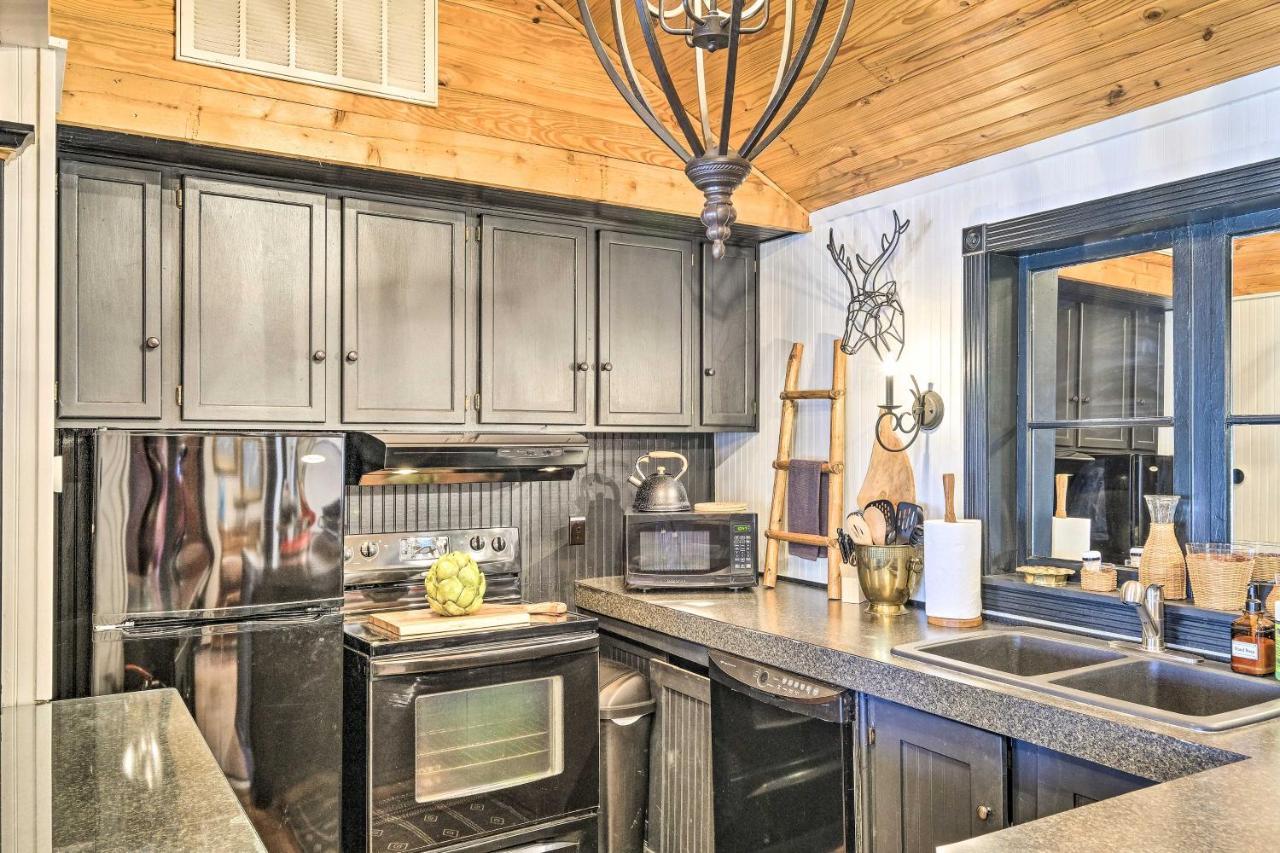 Eclectic Osage Cottage In Historic District Eureka Springs Exteriör bild