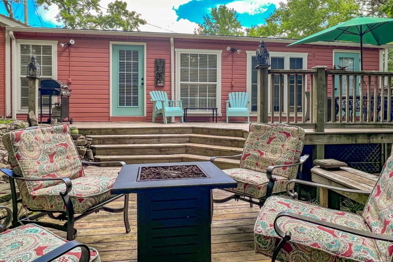 Eclectic Osage Cottage In Historic District Eureka Springs Exteriör bild