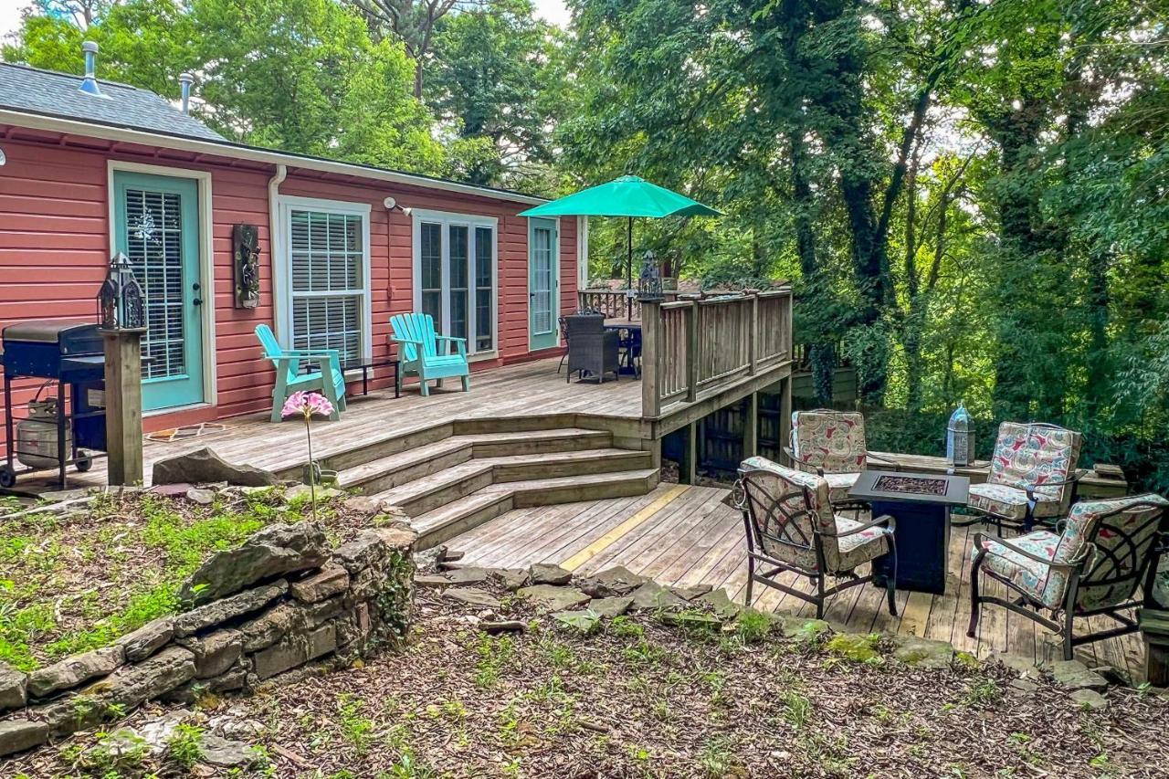 Eclectic Osage Cottage In Historic District Eureka Springs Exteriör bild